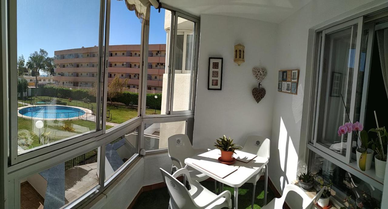 Lovely Apartment In Torremolinos Views Of The Sea, Pool, Terrace, Sofa Bed And Fully Equipped Kitchen Eksteriør bilde
