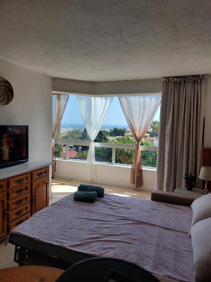 Lovely Apartment In Torremolinos Views Of The Sea, Pool, Terrace, Sofa Bed And Fully Equipped Kitchen Eksteriør bilde