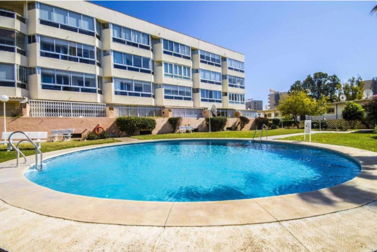Lovely Apartment In Torremolinos Views Of The Sea, Pool, Terrace, Sofa Bed And Fully Equipped Kitchen Eksteriør bilde